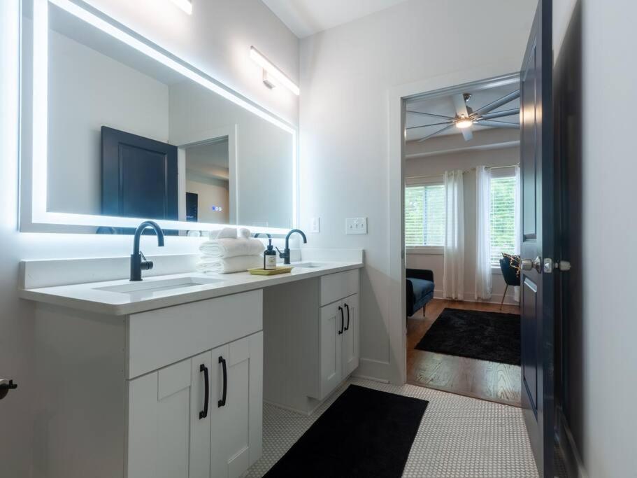 Five75Lux Atl King Bed & Game Room Downtown Atlanta Bagian luar foto
